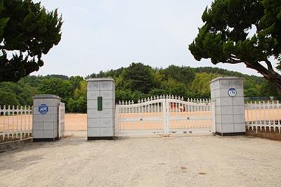 진교고등학교 교문 썸네일 이미지